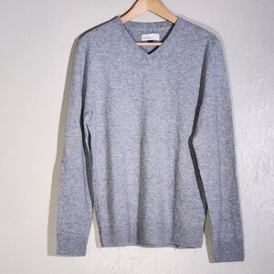 Artafact Cashmere Sweater in Classic Gray Luxury